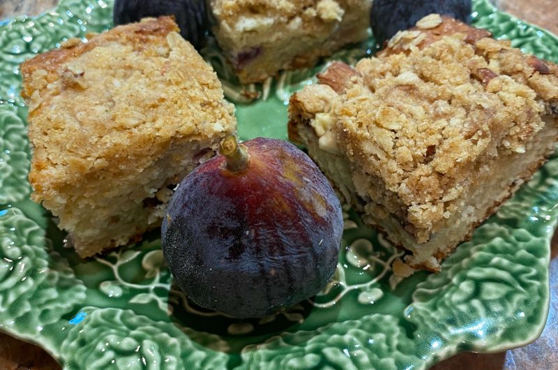 Fresh Fig Coffee Cake with Oats and Streusel