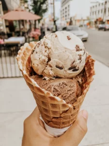 Ice cream cone double scoop