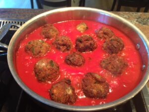 Meatballs in red sauce