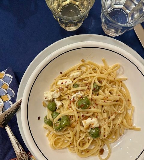 Linguine with lemon, Feta and Olives
