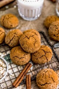 Cinnamon crinkle cookies