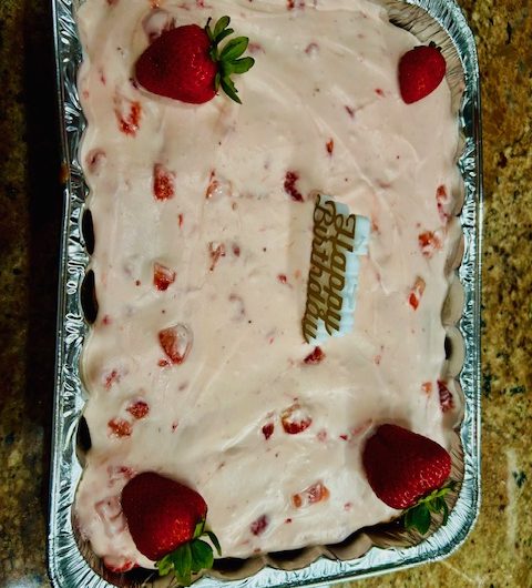 Fresh Strawberry Cake with Strawberry Frosting